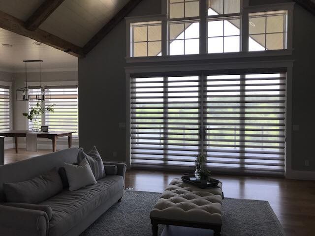 Hunter Douglas Dealer Image